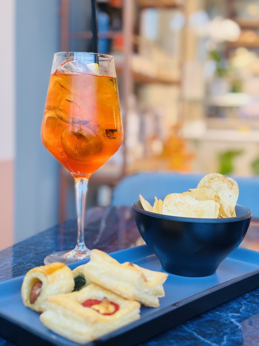 Spritz con stuzzichini